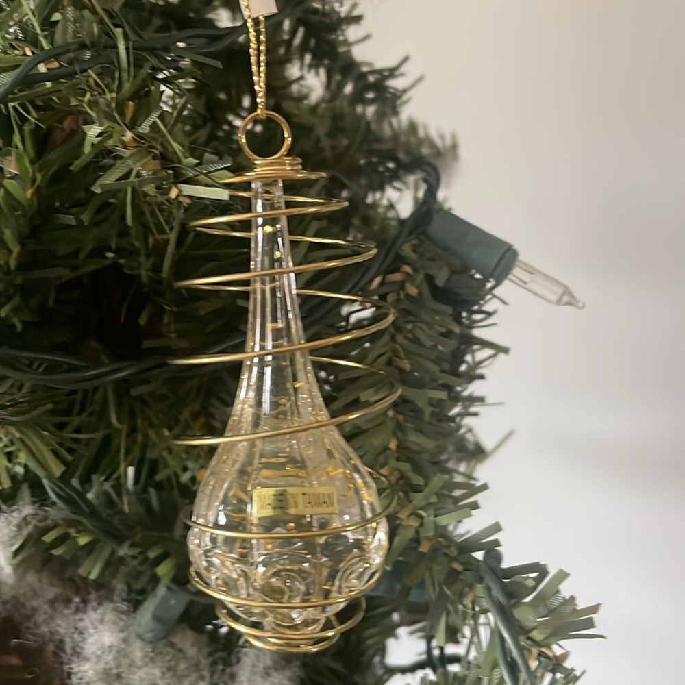 Wire & Acrylic Christmas Ornaments, Gold and Clear, Set of 7 - Picture 2 of 5